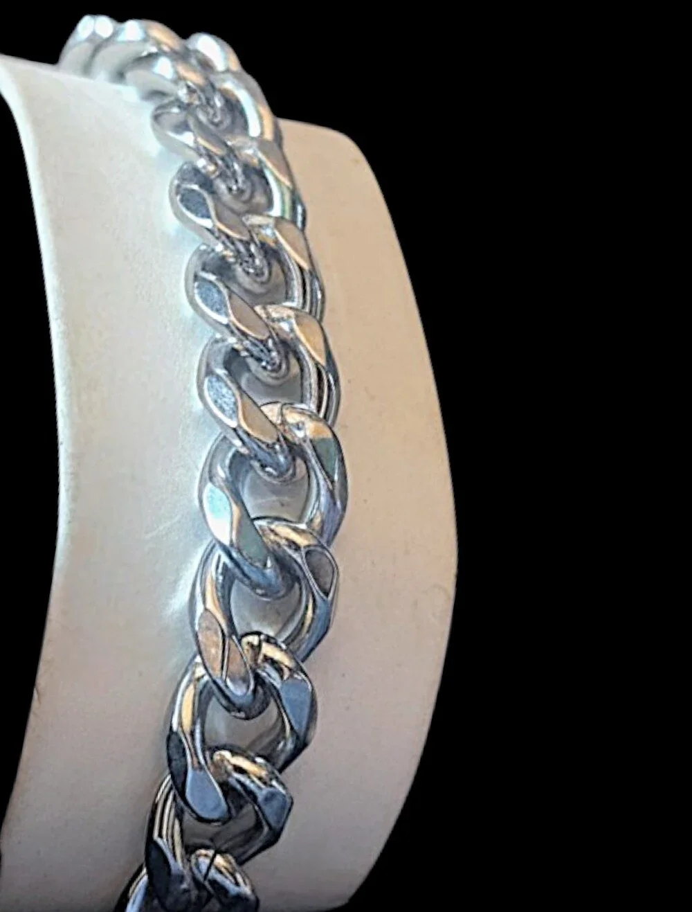 Stainless Steel Curb Link Bracelet – 7.9